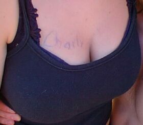 Man (Frau) will berall meine Autogramme haben.